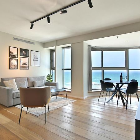 Luxury Suites By Notaly Ariel - Carmel Beach ハイファ エクステリア 写真
