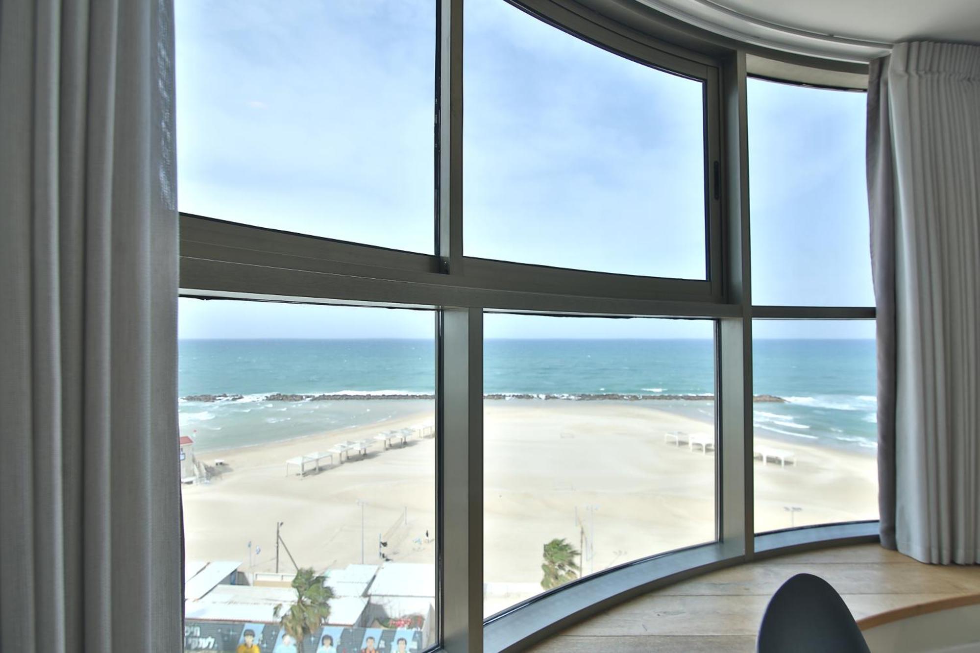 Luxury Suites By Notaly Ariel - Carmel Beach ハイファ 部屋 写真