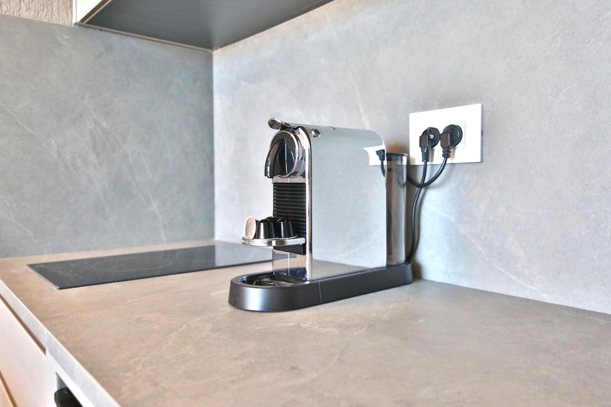 Luxury Suites By Notaly Ariel - Carmel Beach ハイファ 部屋 写真